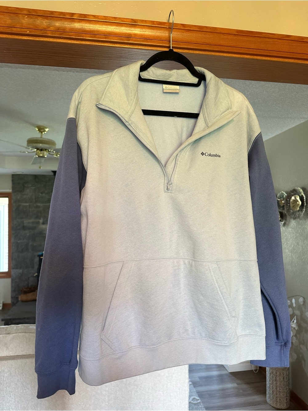 Columbia Women’s Light Blue Half-Zip Fleece Pullover with Slate Blue Sleeves